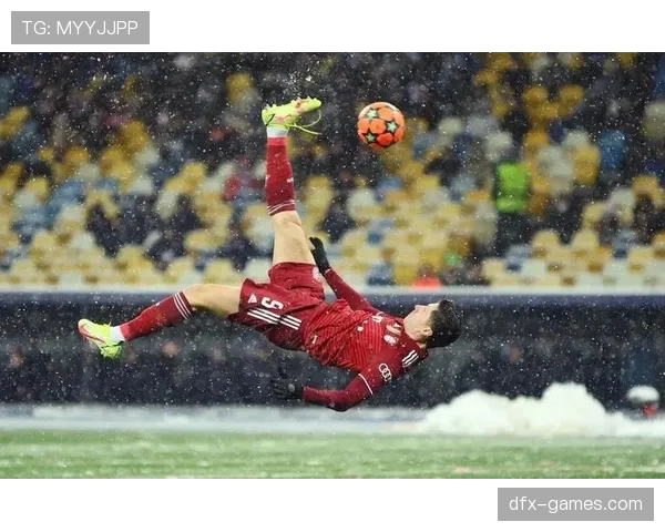 莱万多夫斯基持续展现队内领袖风范，成为球队的精神支柱